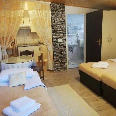 Vintijan Apartment *